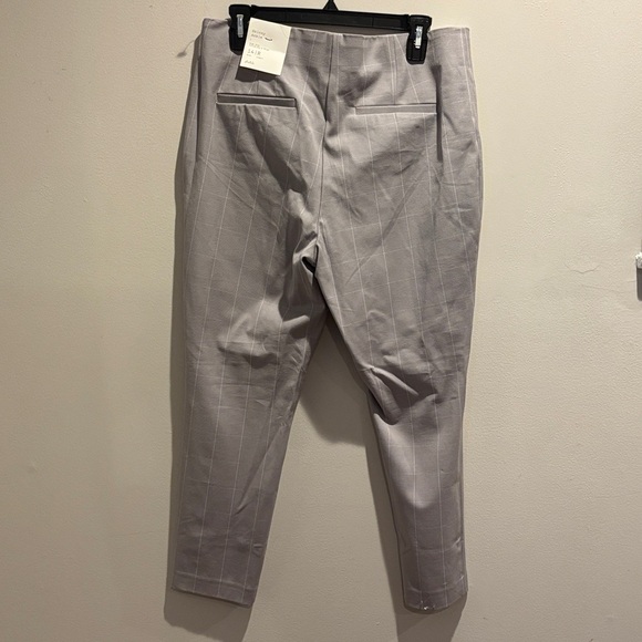Women’s size 14 R Gray Checkered Pants - Picture 5 of 6